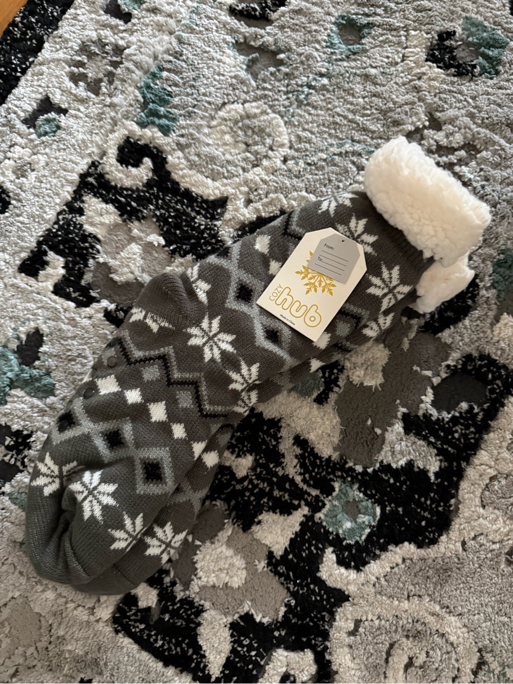 Cozy Sherpa-Lined Fair Isle Winter Socks - Gray & White